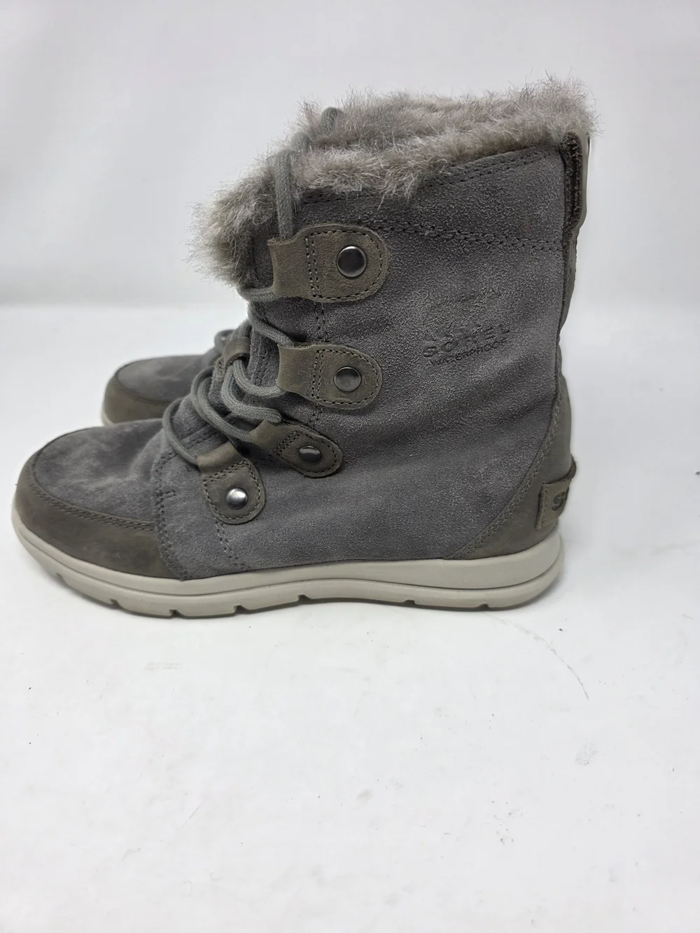 Sorel Whitney Short Waterproof Suede Faux Fur Winter Boots Womens Size 8.5 Grey